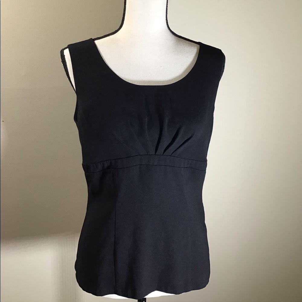 H&M Black Sleeveless peplum top